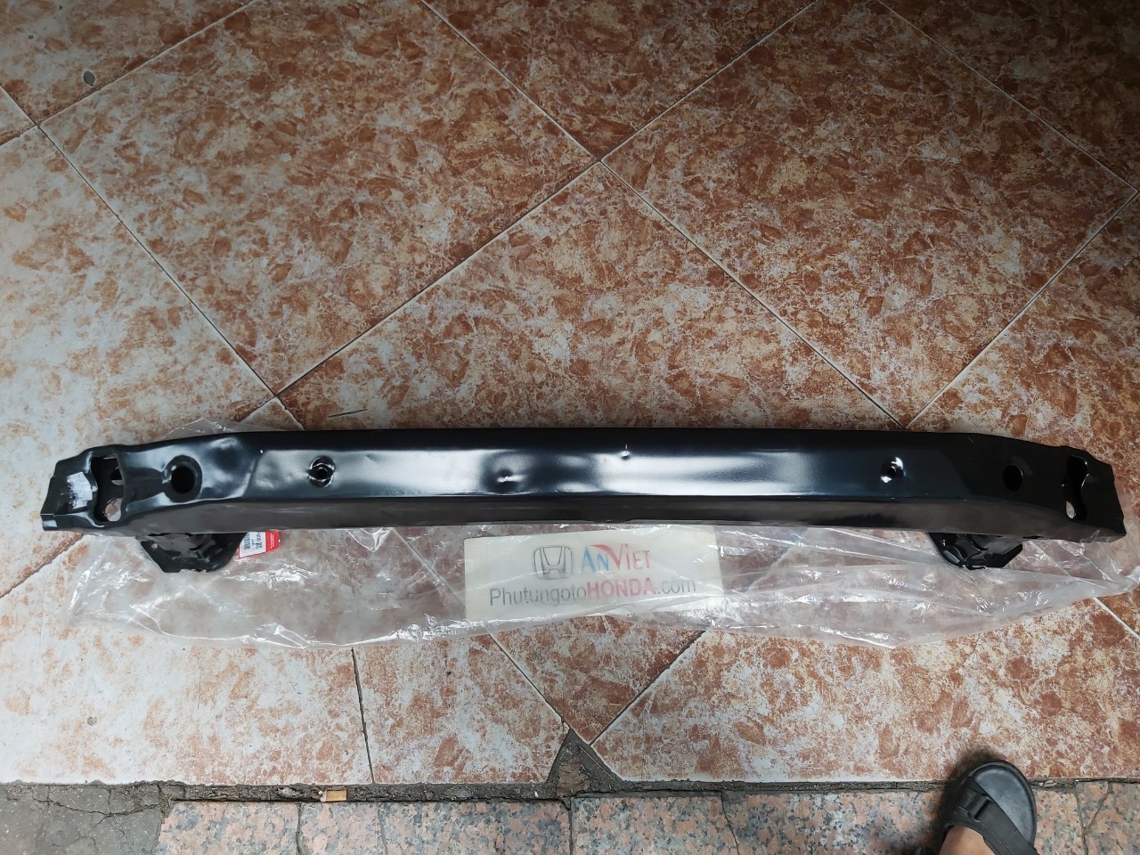 Xương đỡ cản trước xe honda CIVIC 2006-2011